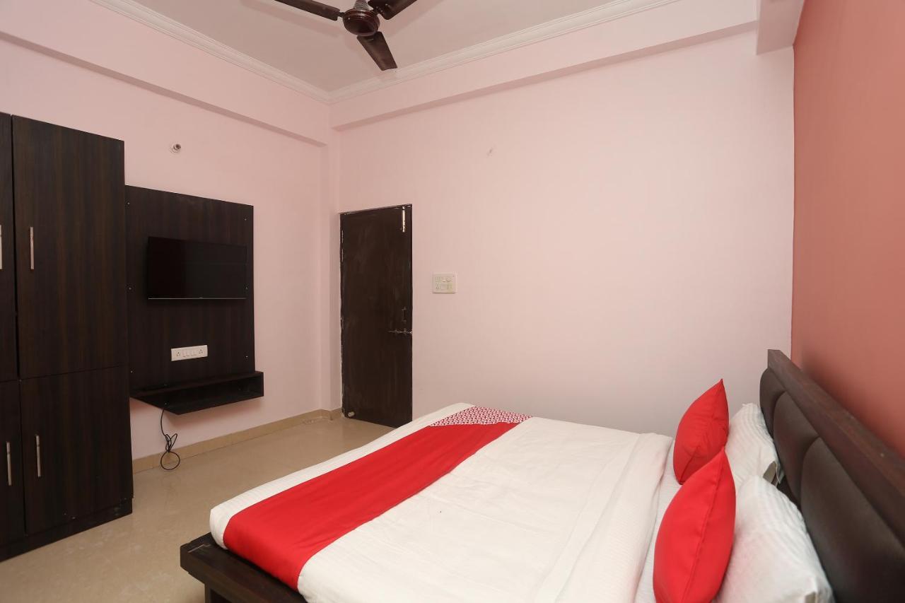 Oyo Flagship 17204 Vrindawan Galaxy Hotel Kanpur Luaran gambar