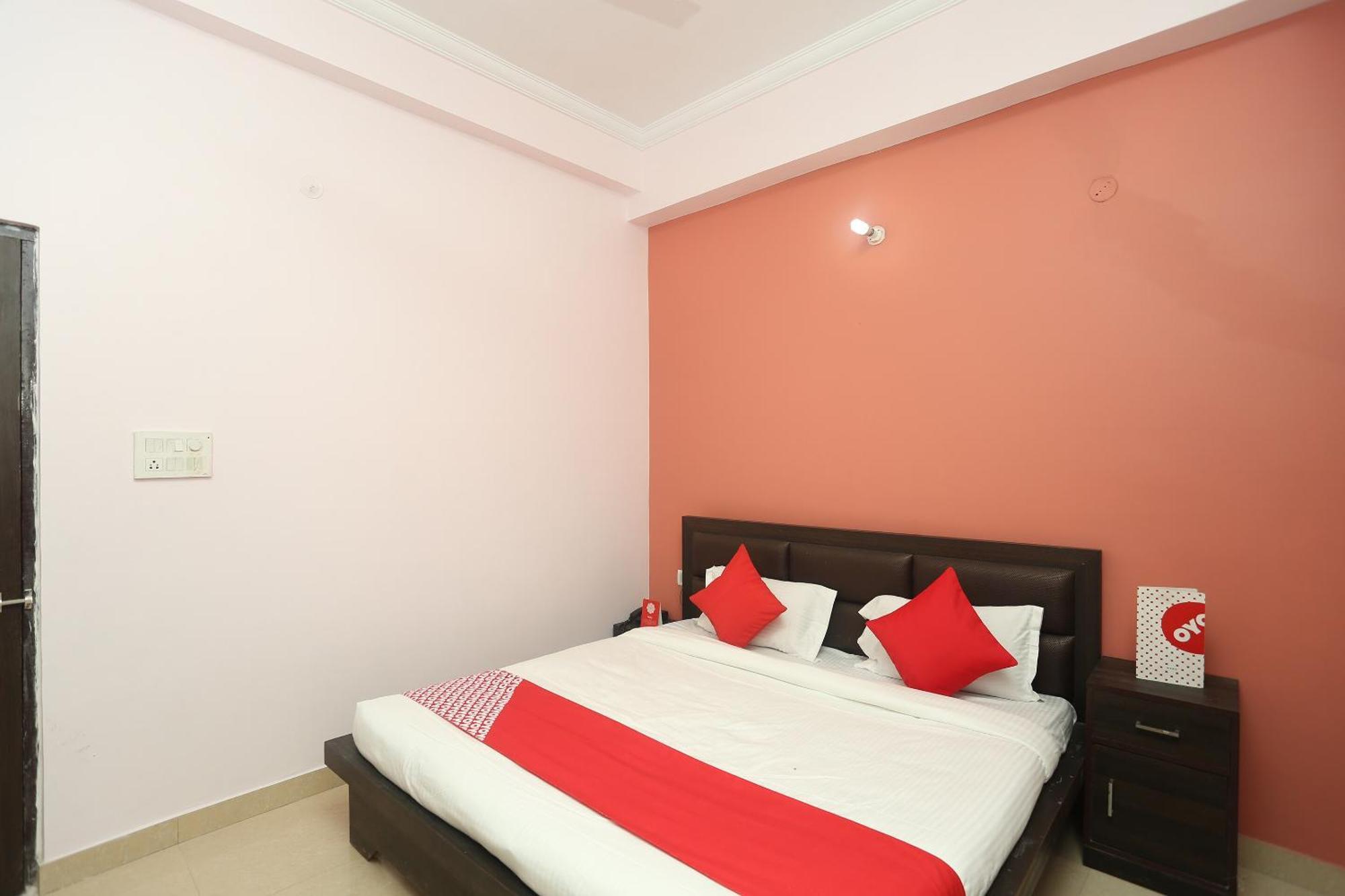 Oyo Flagship 17204 Vrindawan Galaxy Hotel Kanpur Luaran gambar