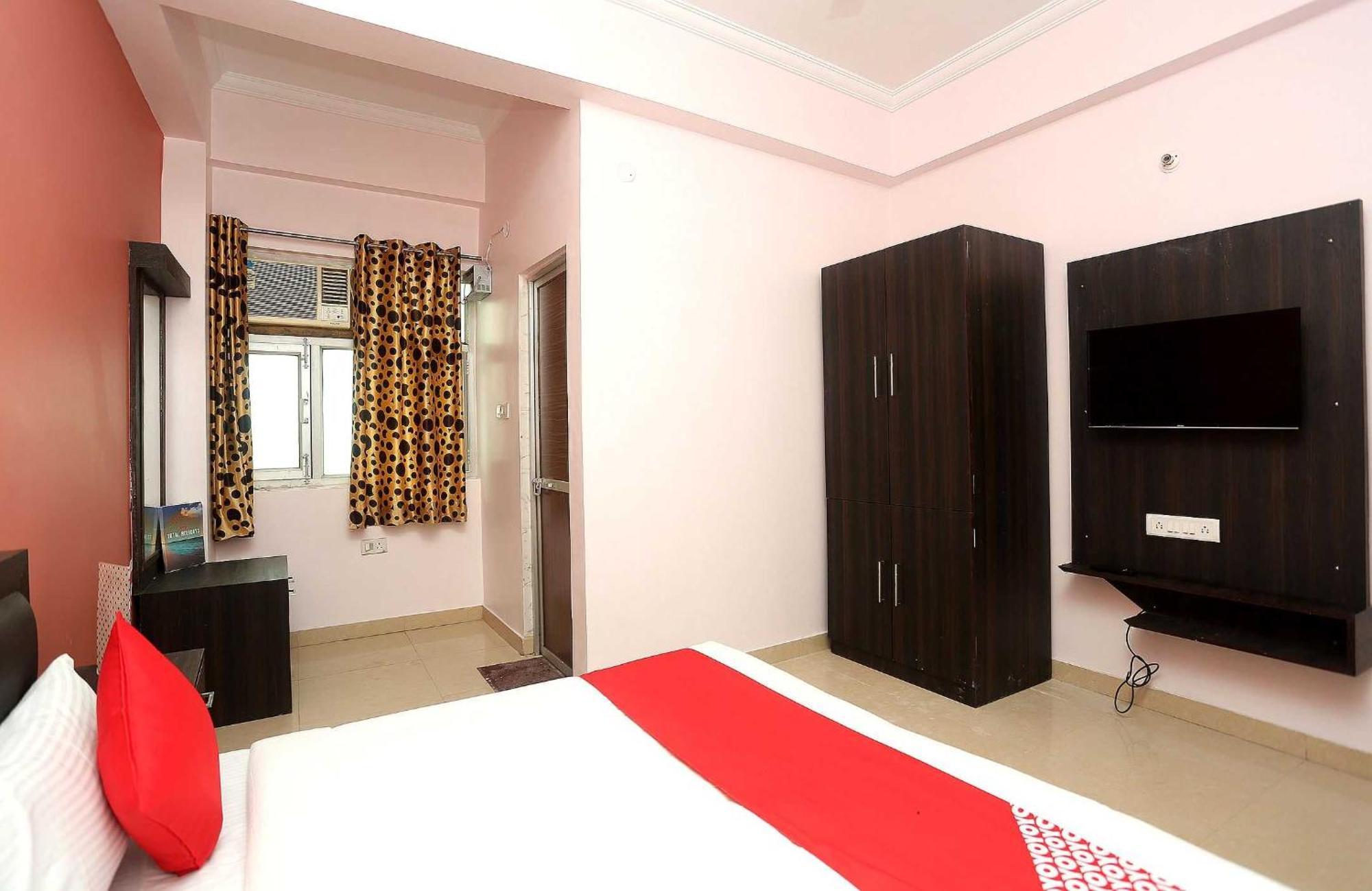 Oyo Flagship 17204 Vrindawan Galaxy Hotel Kanpur Luaran gambar