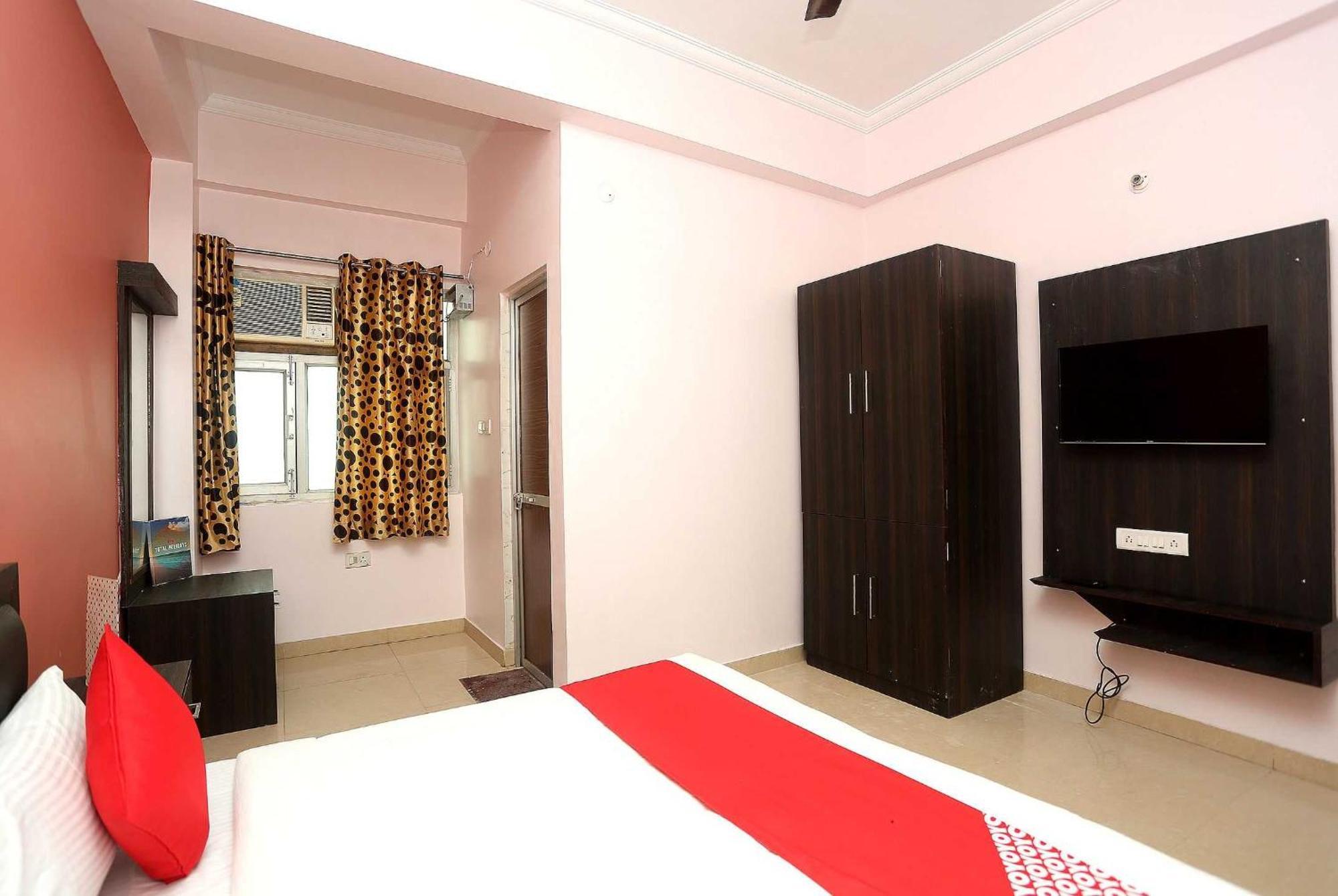 Oyo Flagship 17204 Vrindawan Galaxy Hotel Kanpur Luaran gambar